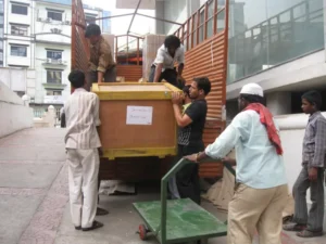 Read more about the article Packers and Movers in Lahore